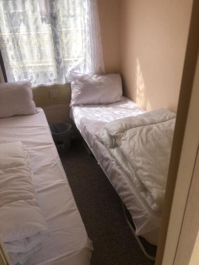 A4 The Chase 6 Berth Pet Friendly Caravan With Decking Ingoldmells Exterior photo